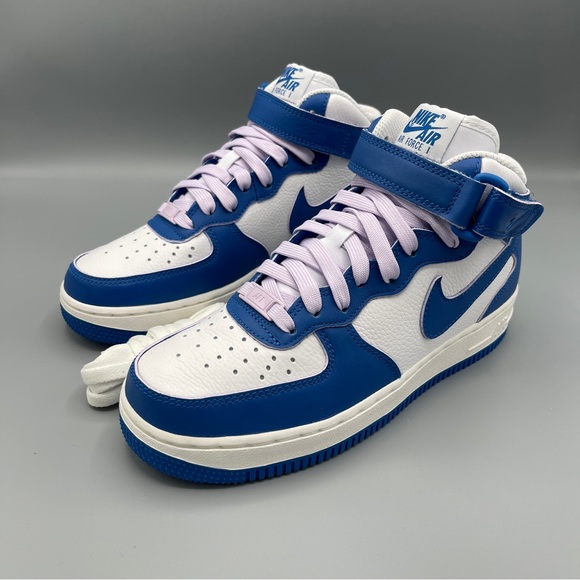Women's Air Force 1 '07 Mid - Classic White and Military Blue Size 6.5 - Picture 1 of 13